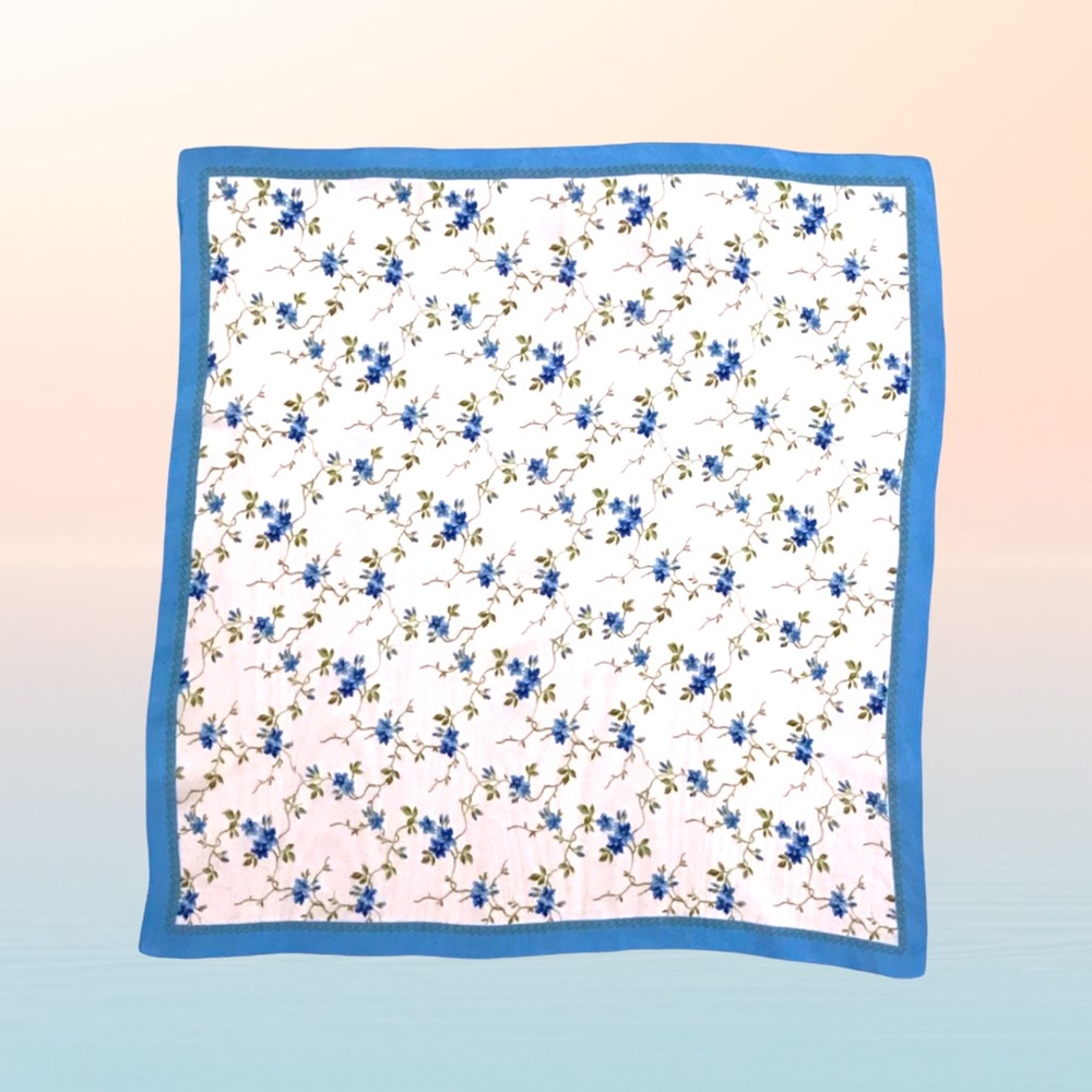 Vintage 1970s blue and white floral small square 100% silk scarf VTG